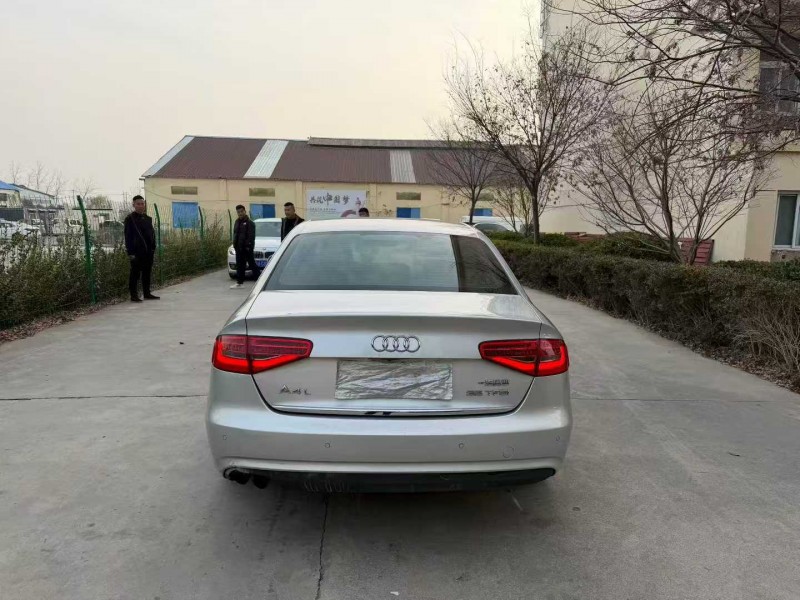 徐州13年奥迪A4L9
