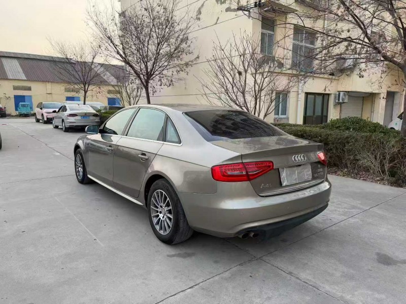 徐州12年奥迪A4L3