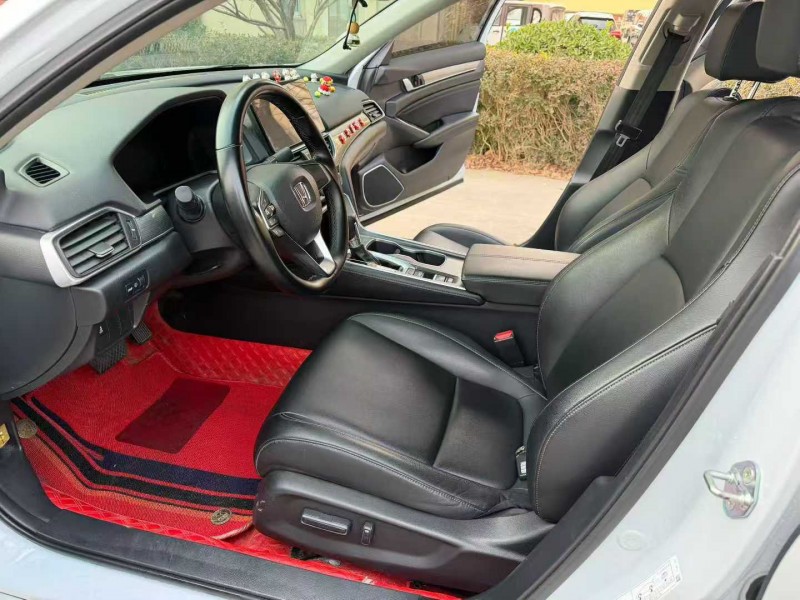 徐州22年本田雅阁4