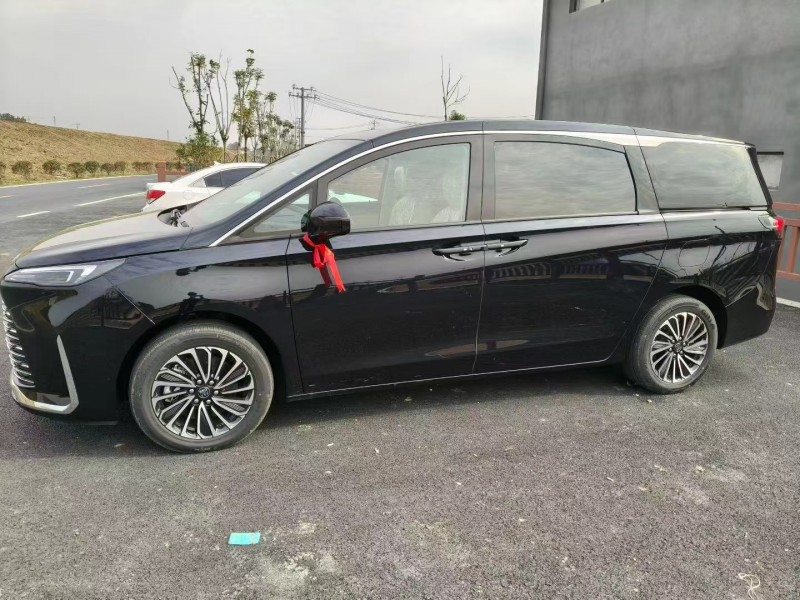 龙岩25年别克GL82