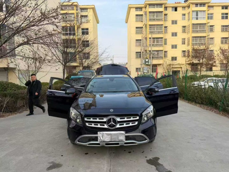 徐州17年奔驰GLA7