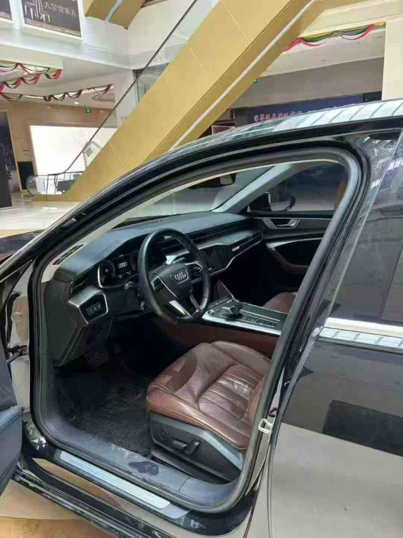 黄山20年奥迪A6L5