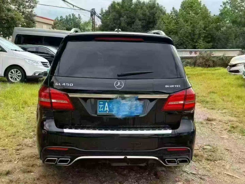 临沧13年奔驰GL9