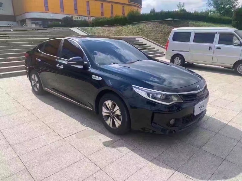 青岛18年起亚K52