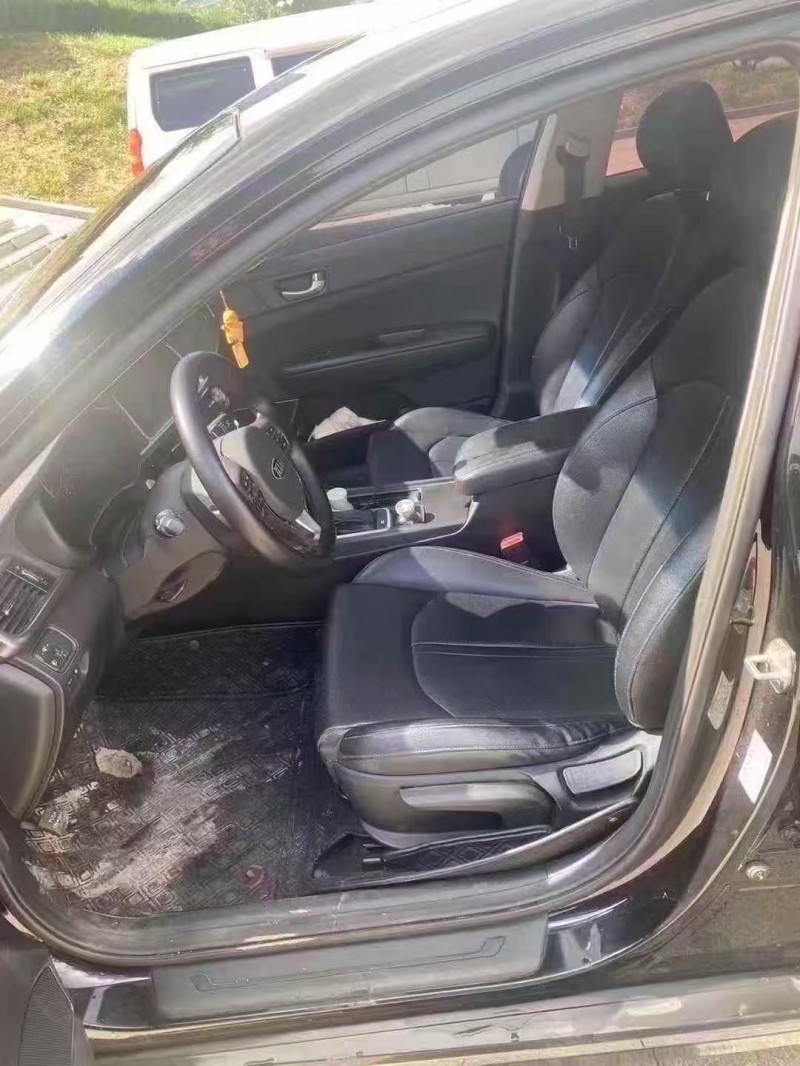 青岛18年起亚K56