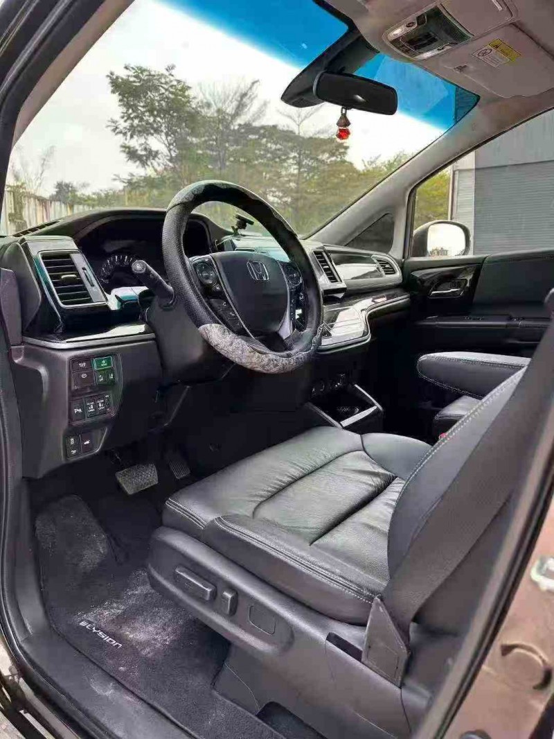 贵港19年本田艾力绅3