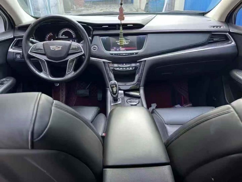 淮安16年凯迪拉克XT54