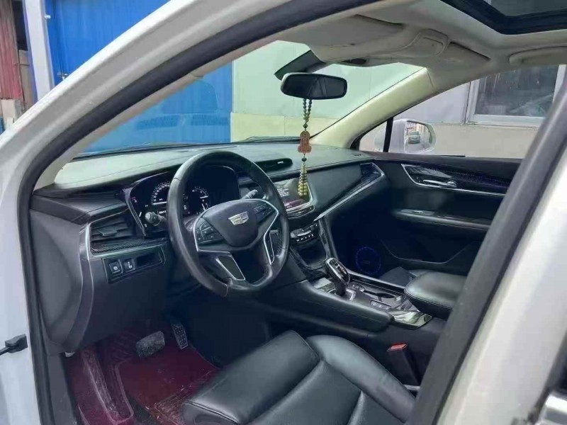 淮安16年凯迪拉克XT55