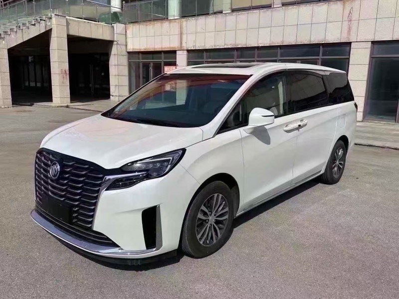 青岛25年别克GL82