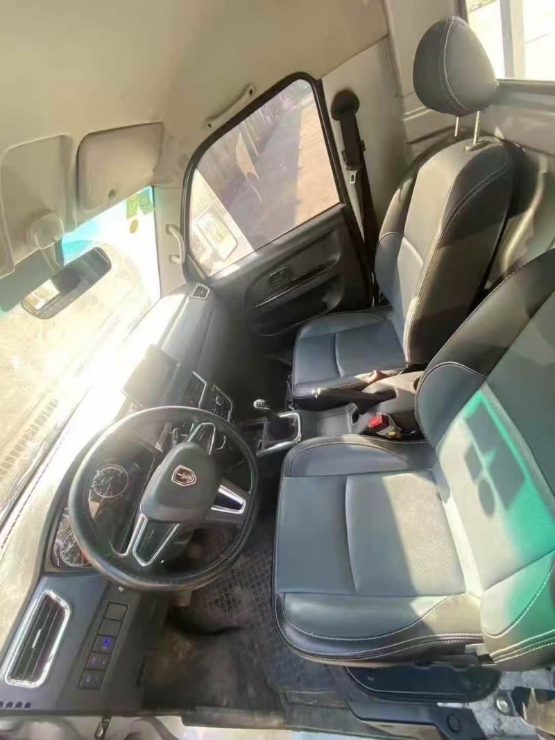 青岛23年华晨T505