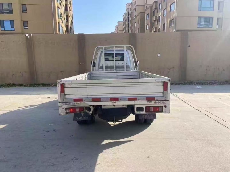 青岛23年华晨T509