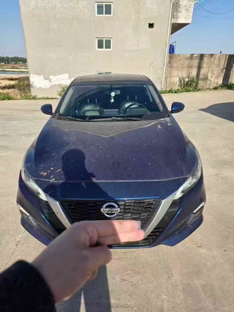 淮安20年日产天籁1