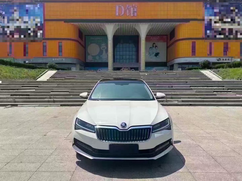 青岛22年斯柯达速派1