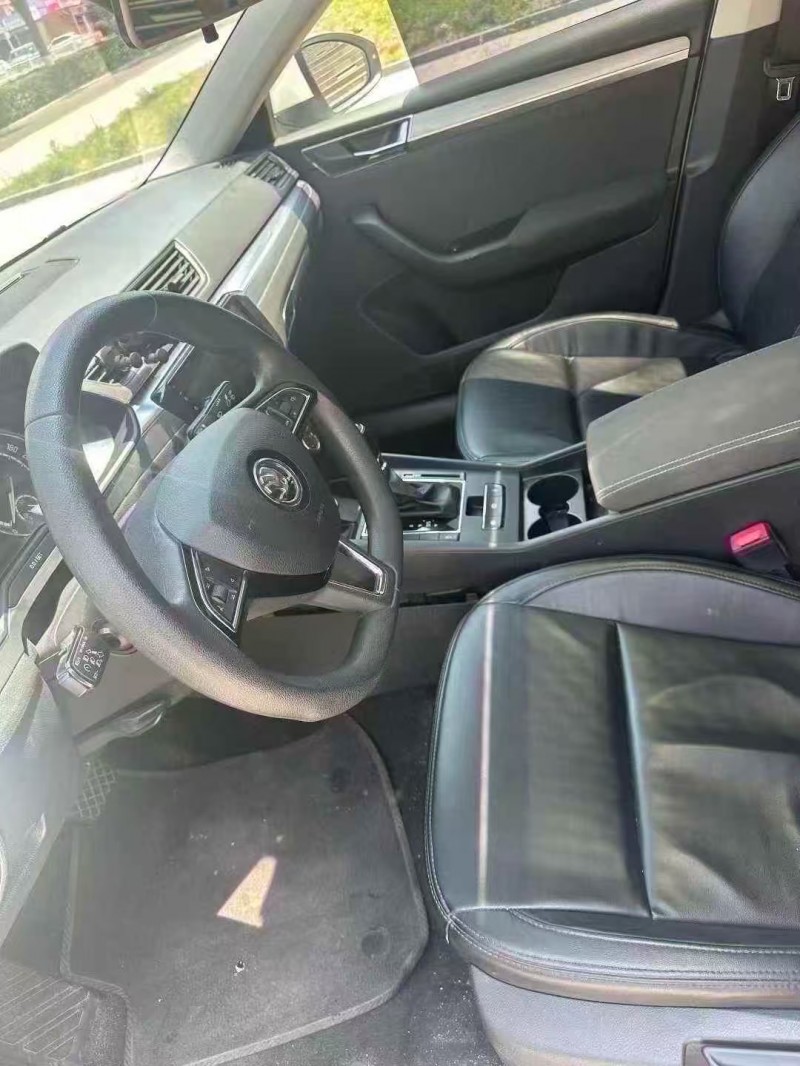 青岛22年斯柯达速派4