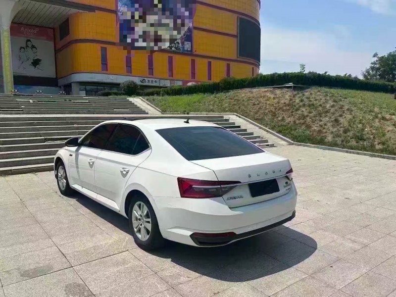 青岛22年斯柯达速派7