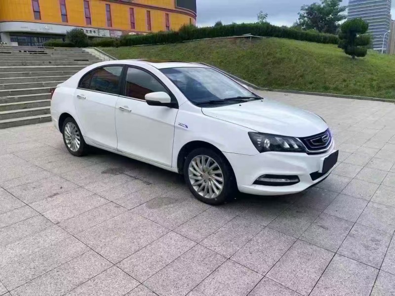 青岛17年吉利帝豪3