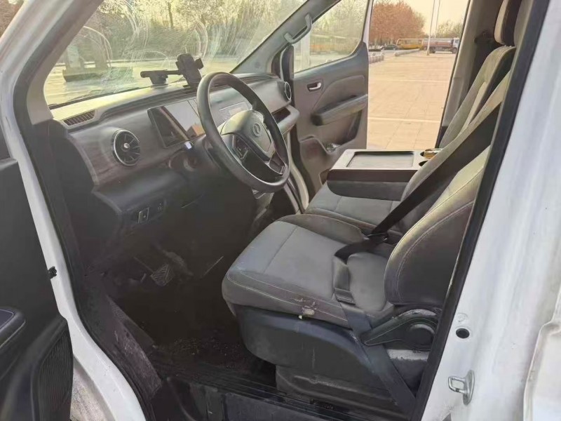 青岛24年瑞驰EC755