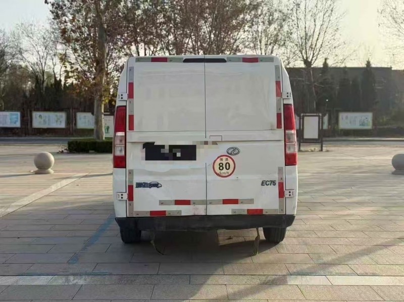 青岛24年瑞驰EC759