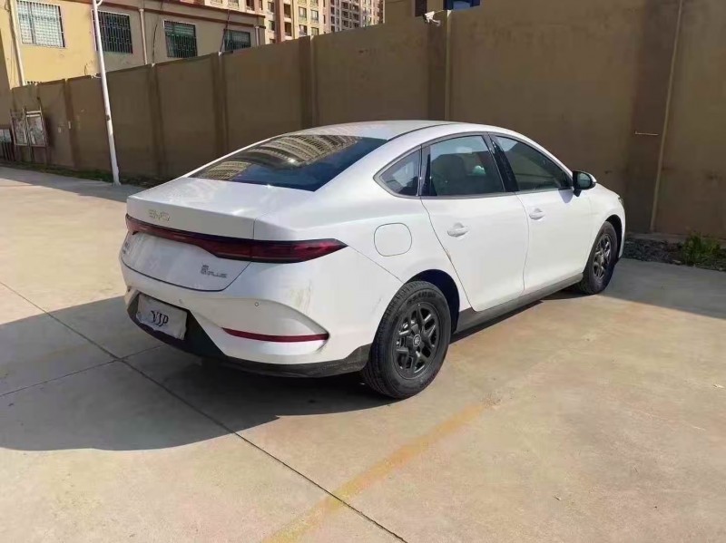 青岛25年比亚迪秦7