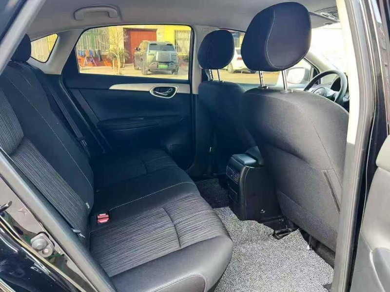 济宁24年日产轩逸6