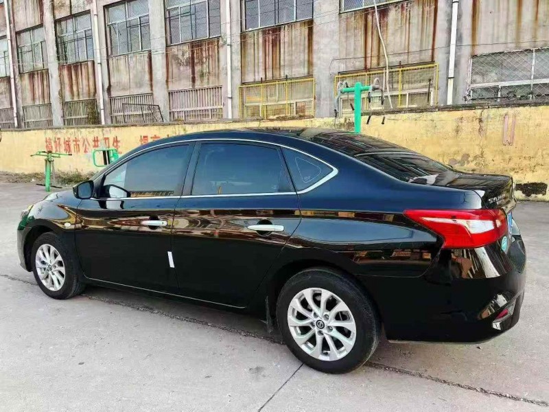 济宁24年日产轩逸7