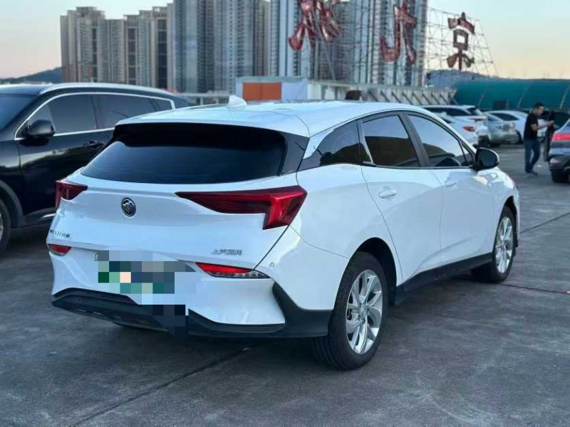 东莞24年别克微蓝6