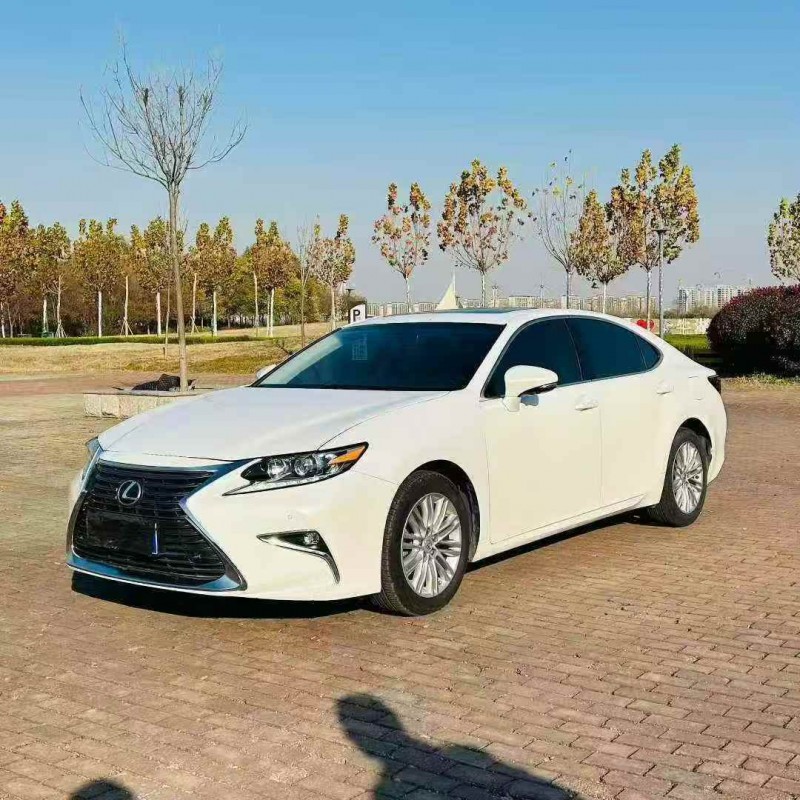 枣庄17年雷克萨斯ES2
