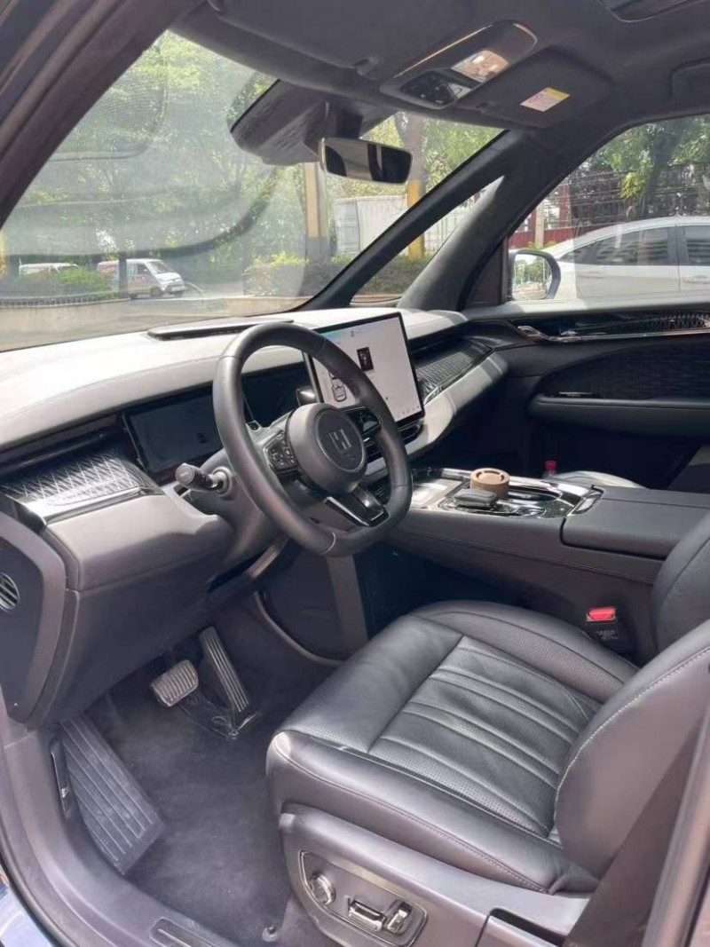 东莞23年极氪汽车0093