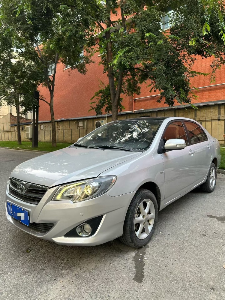 成都13年丰田花冠2