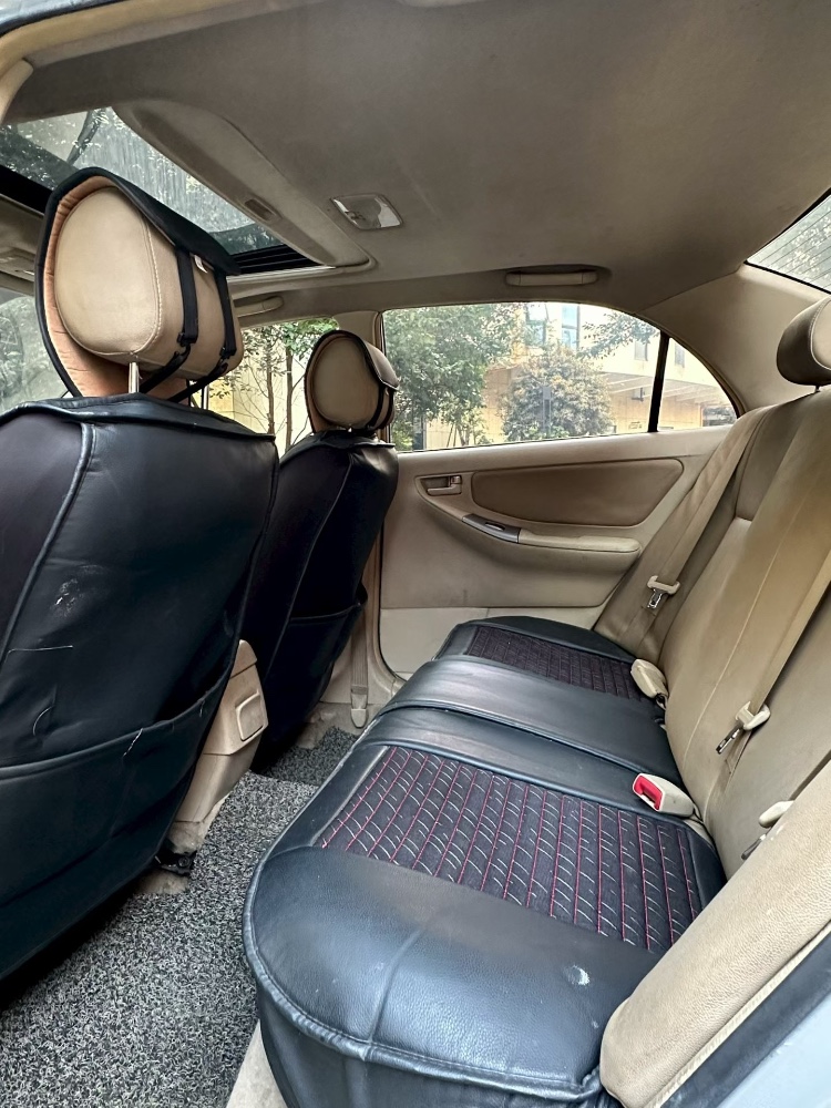 成都13年丰田花冠6