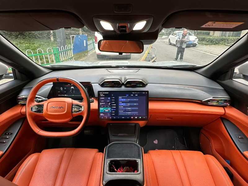 成都25年东风风神5