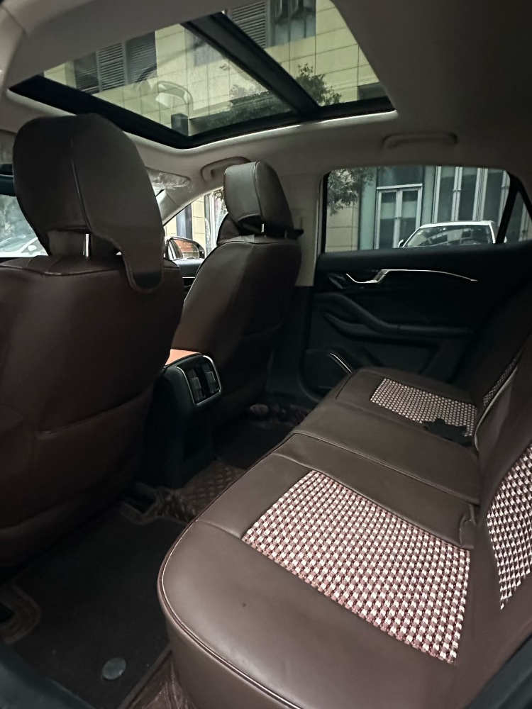 成都24年奔腾B706