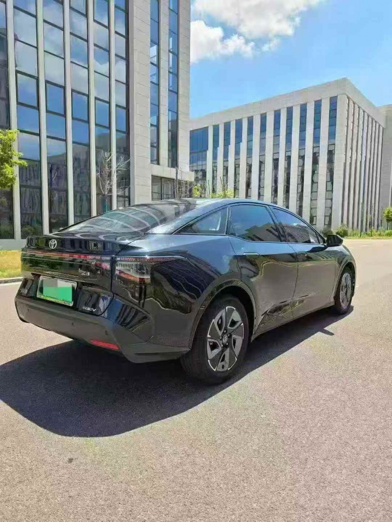 淮安24年丰田BZ3Pro9