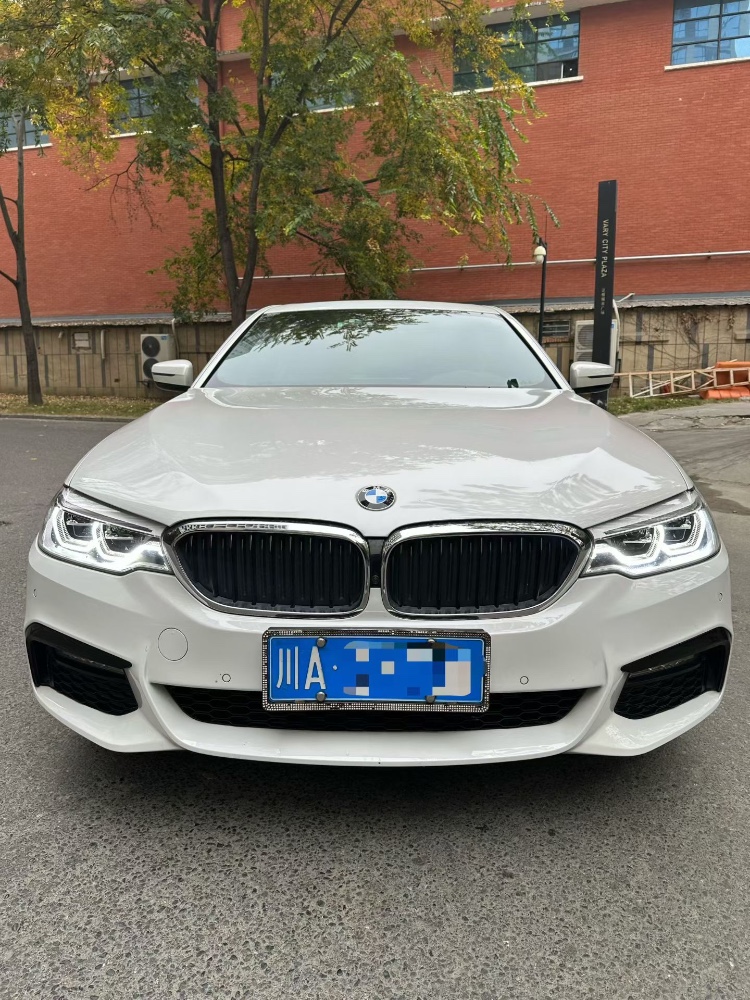 成都18年宝马5系1