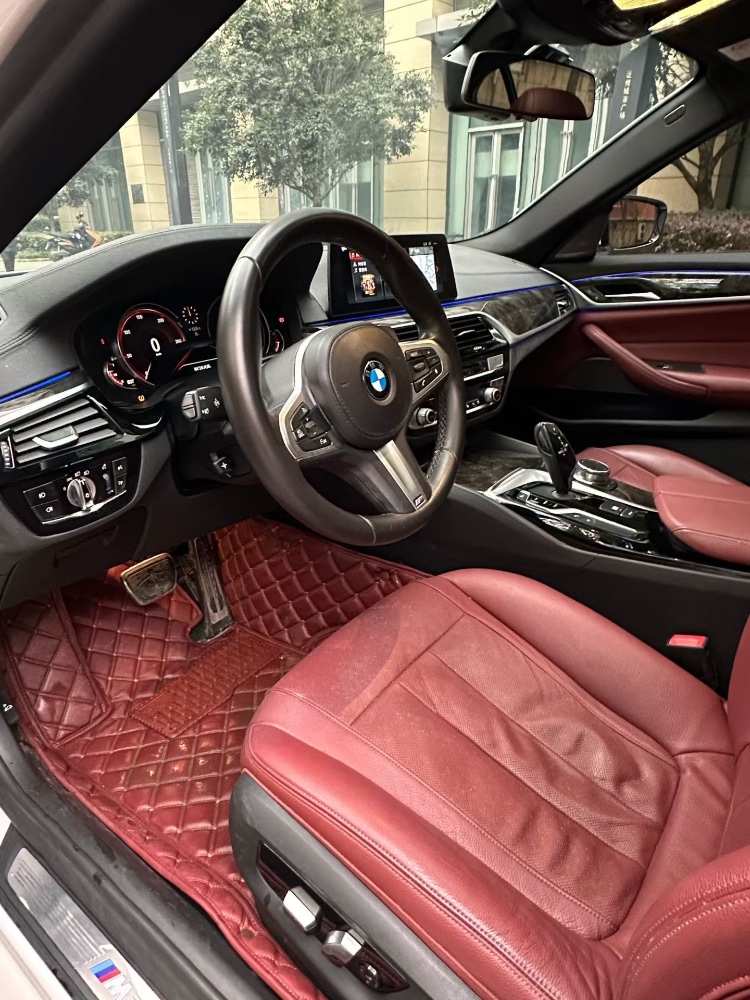 成都18年宝马5系4