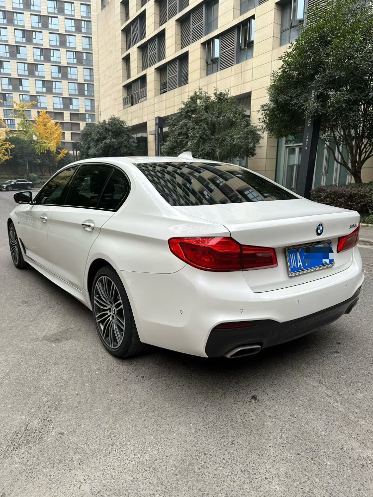 成都18年宝马5系7