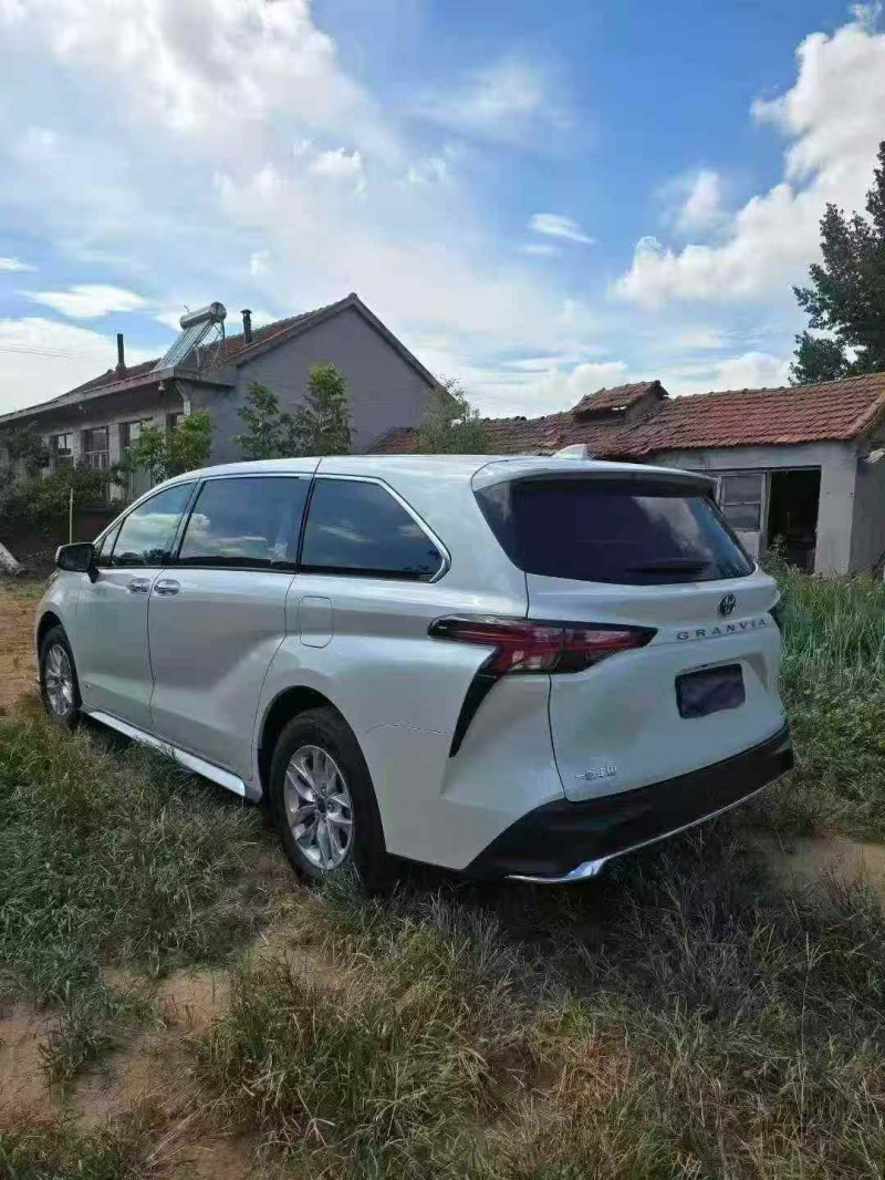 枣庄25年丰田格瑞维亚8