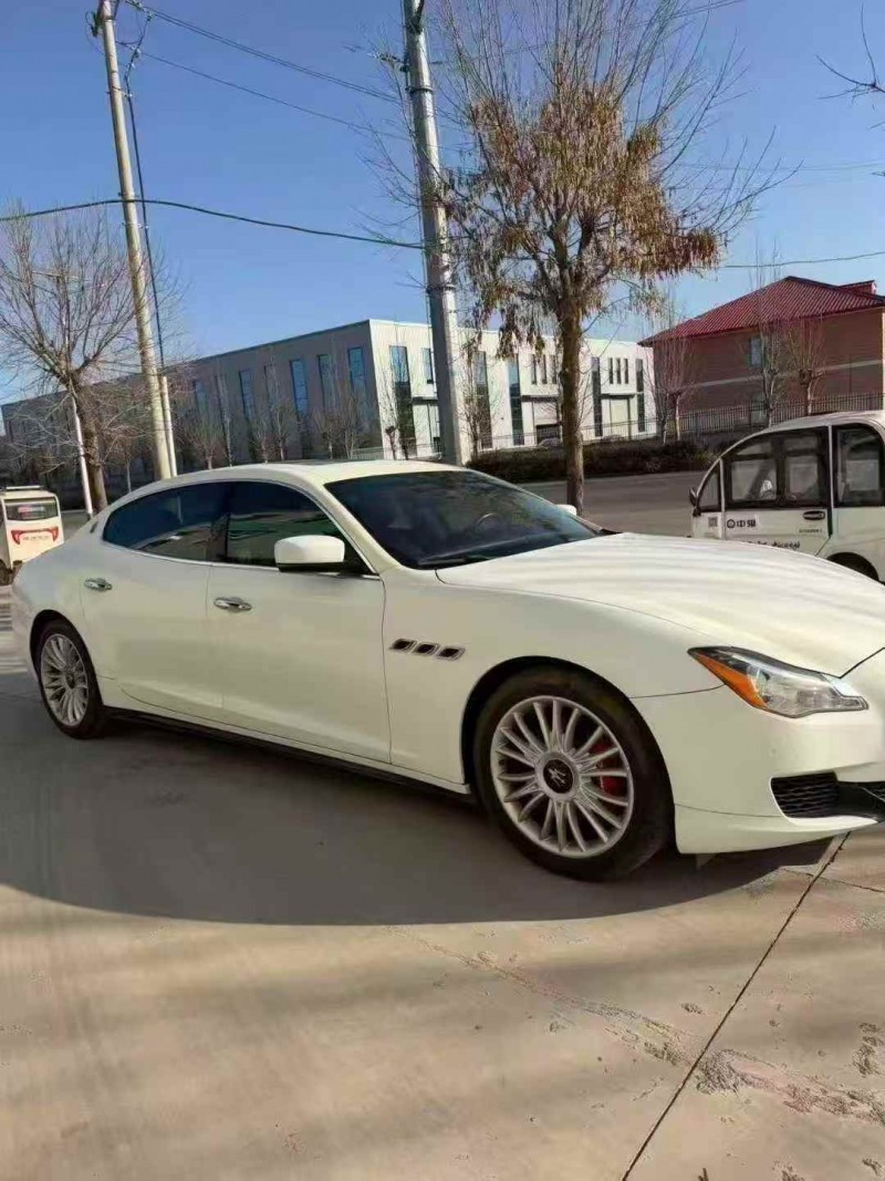 青岛17年玛莎拉蒂总裁3