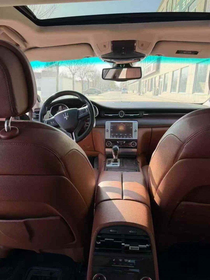 青岛17年玛莎拉蒂总裁7