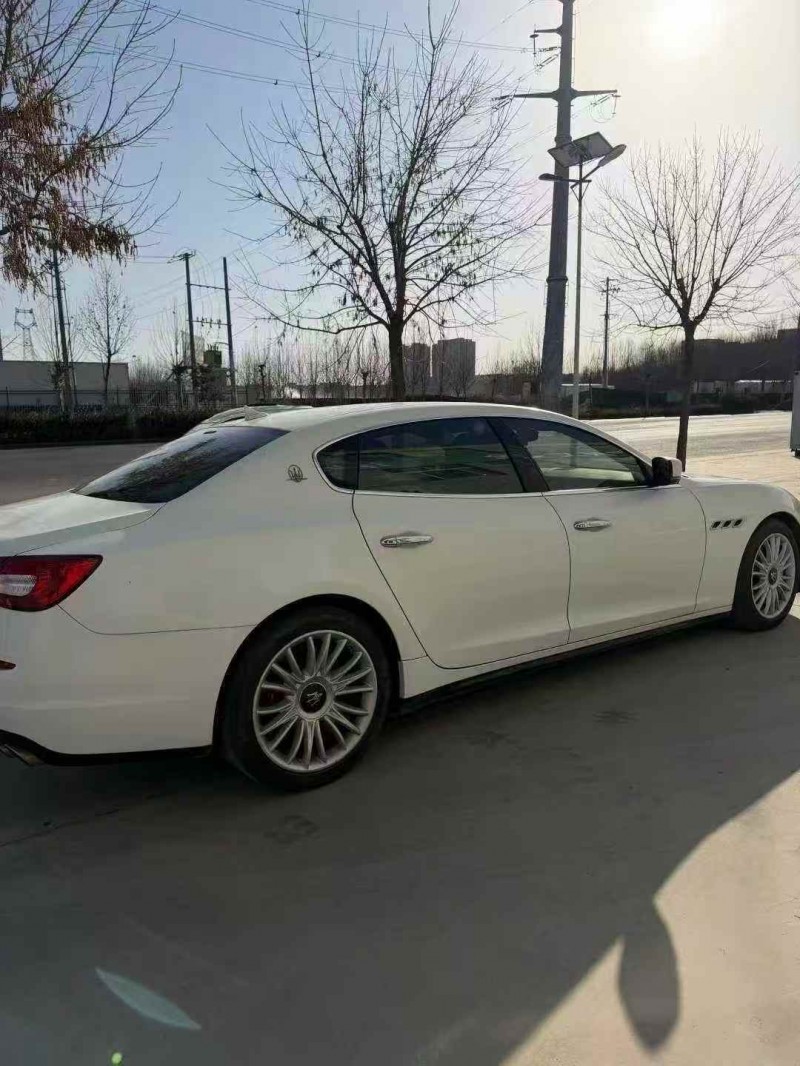 青岛17年玛莎拉蒂总裁8