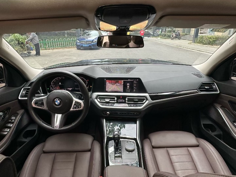 成都20年宝马3系5