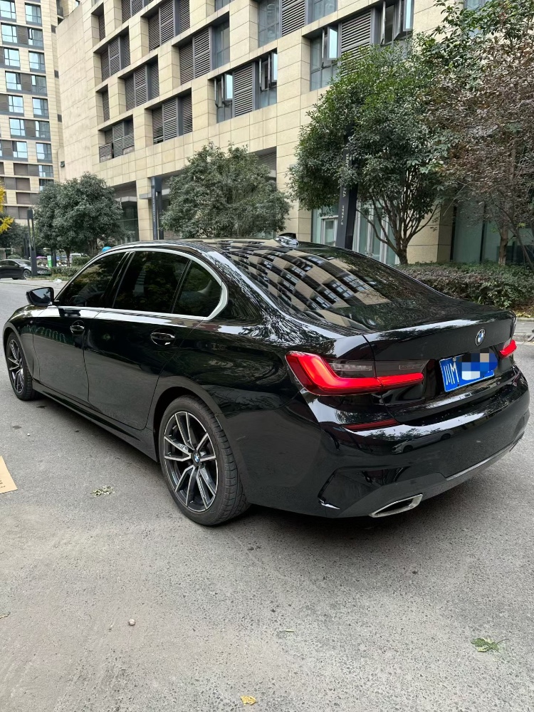 成都20年宝马3系7