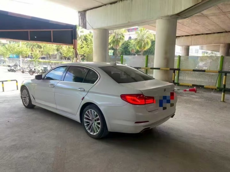 广州18年宝马5系8