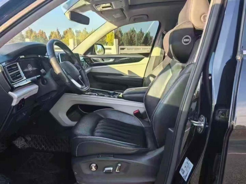 焦作22年大众途昂6