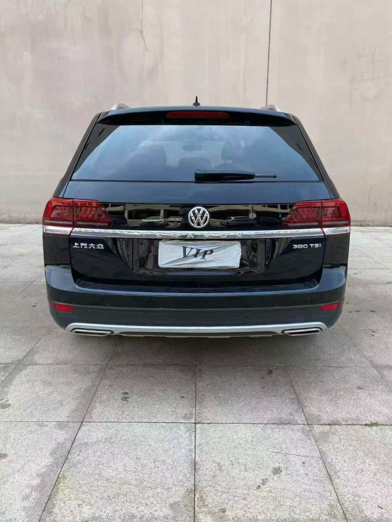 营口19年大众途昂5