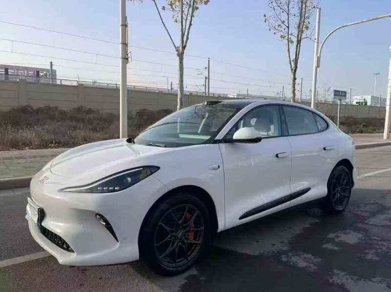 鹤壁25年智己LS62