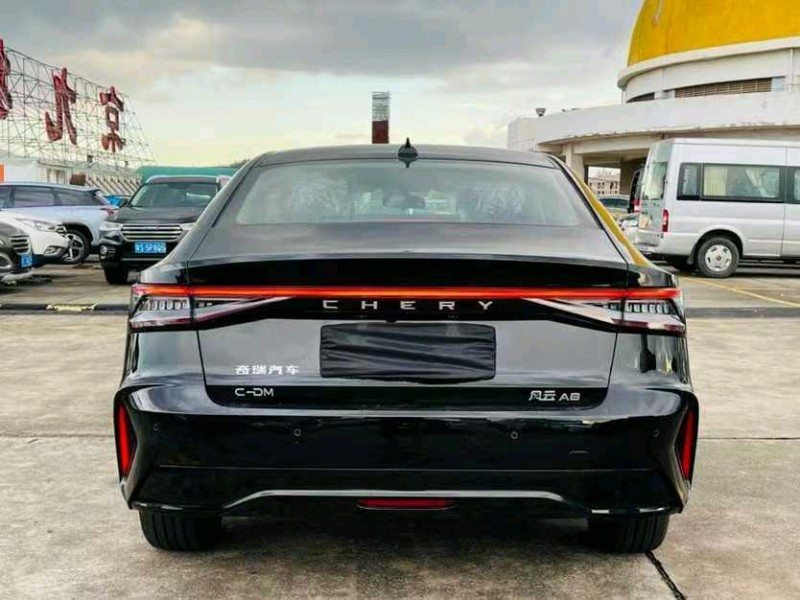 东莞25年奇瑞风云9