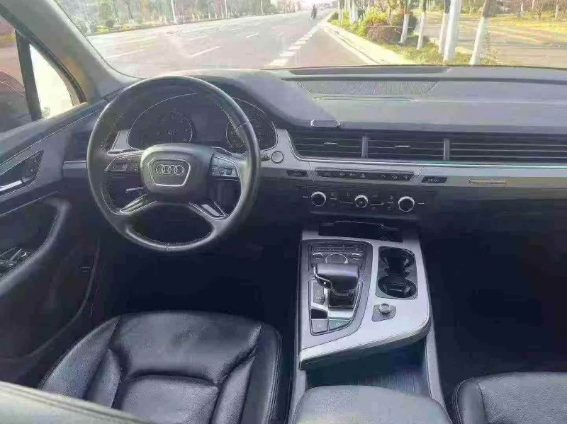 孝感20年奥迪Q74