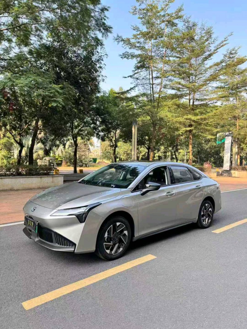 东莞25年传祺埃安S2