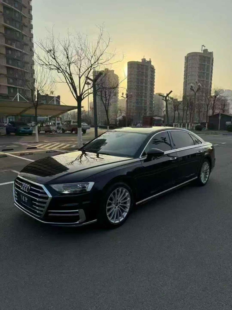 东营21年奥迪A8L2